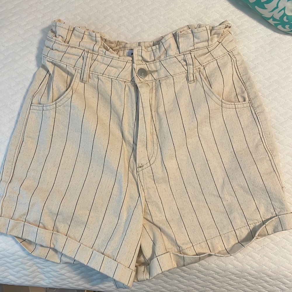 Princess Polly paperbag shorts